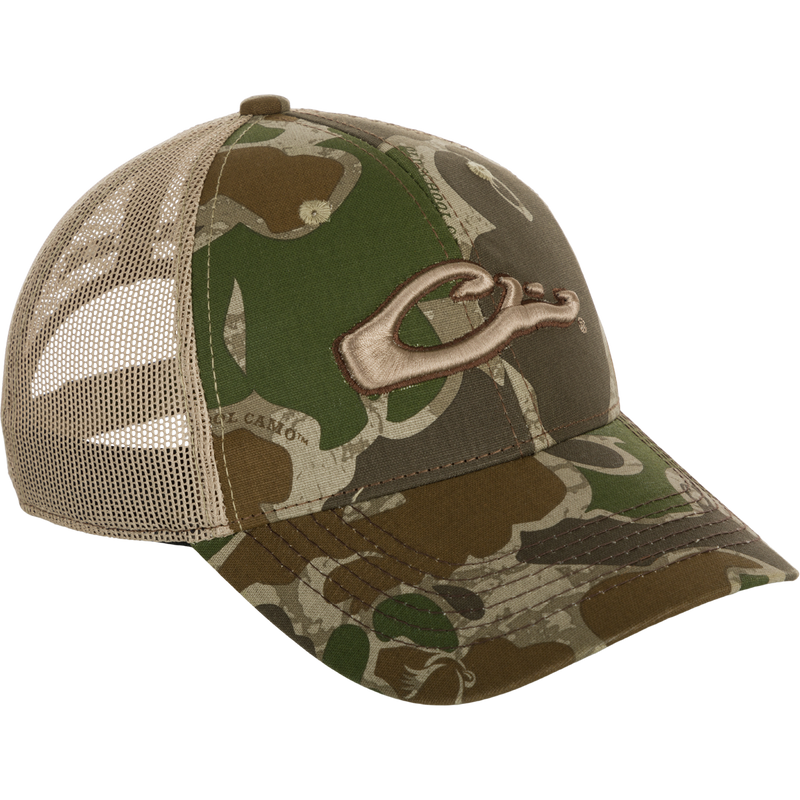 6-Panel Camo Mesh-Back Cap with low-profile construction and structured front panels. Secure fit with hook & loop closure. Drake 