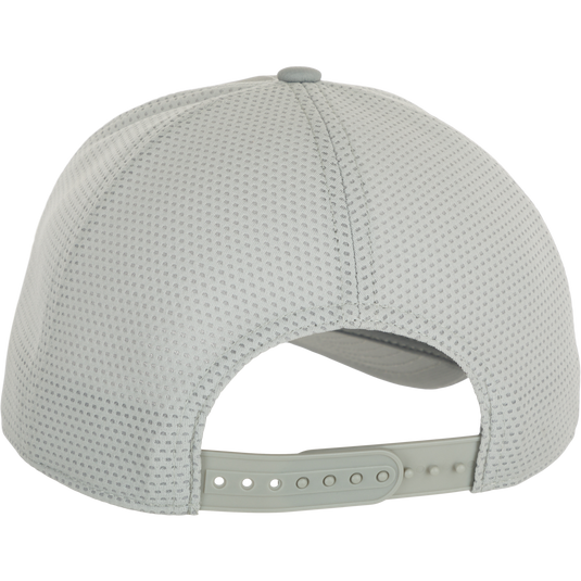 DPF Badge Logo Performance Cap, a structured low-profile crown cap with a pre-curved visor and adjustable snapback closure. Made of polyester ripstop and performance mesh for sun protection. Perfect for fishing and outdoor activities.