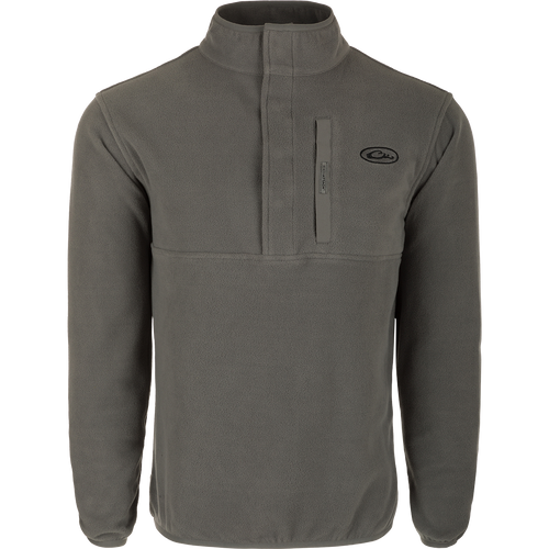 A lightweight, moisture-wicking Camp Fleece Pullover 2.0, perfect for layering with Drake outerwear. Features a neck snap closure and a vertical Magnattach™ chest pocket.
