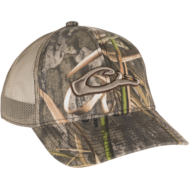 A low-profile, 6-panel camo mesh-back cap made from 100% cotton. Features lightly structured front panels and a secure hook & loop back closure. Includes the Drake 