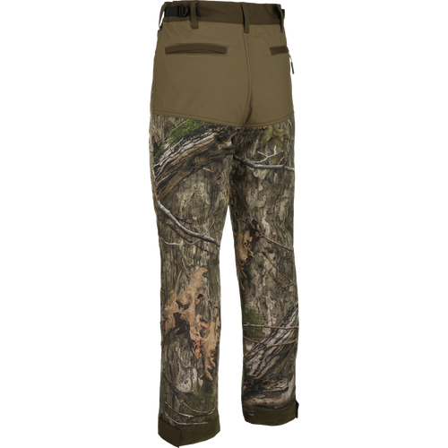 A pair of Standstill Windproof Pants with Agion Active XL®, perfect for late-season hunts. Soft, quiet, and durable fabric protects against cold and winds. Features scent control technology, adjustable waist, cuffs, and multiple pockets.