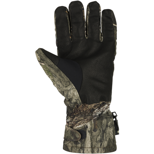 Non-Typical Refuge HS Gore-Tex Glove 2.0: A camouflage glove with dual-zone insulation, waterproof GORE-TEX® protection, and a digitized goat skin leather palm. Ideal for hunting.