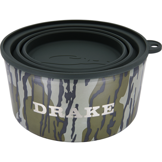 Team Gun Dog Insulated Stainless Steel Dog Bowl with Lid, featuring a camo pattern, collapsible silicone lid, and nonslip bottom, ideal for outdoor adventures.