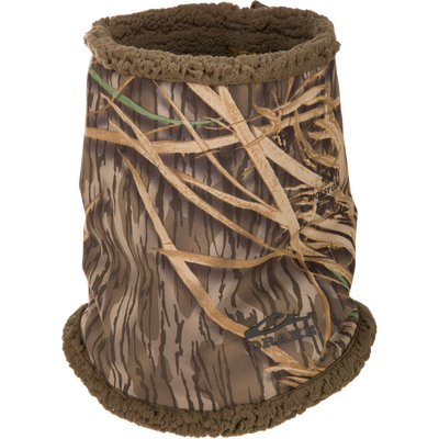 LST BMF Gaiter with Primaloft, a Mossy Oak/Drake branded neck warmer, offers fleece-lined insulation and weather resistance for cold-weather hunting concealment.