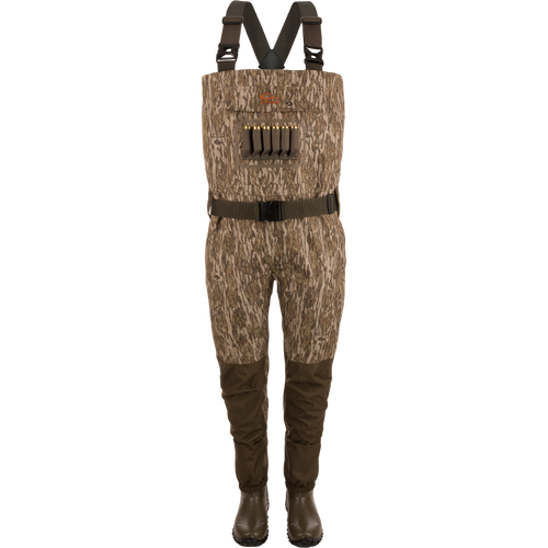 Hardline Insulated Breathable Wader with camouflage pattern, adjustable suspenders, waist belt, built-in shotgun-shell holder, insulated liner, and 800g Thinsulate™ Ultra Rubber Boots.
