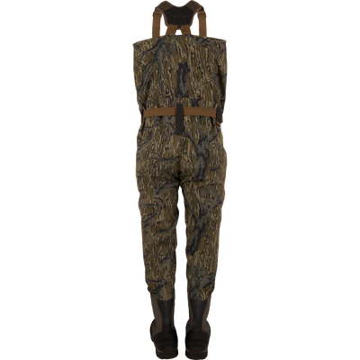 BMF1600 Kevlar Wader with Primaloft, featuring camouflage pattern, adjustable straps, integrated boot, and stitchless construction, designed for durability in hunting and fishing activities.