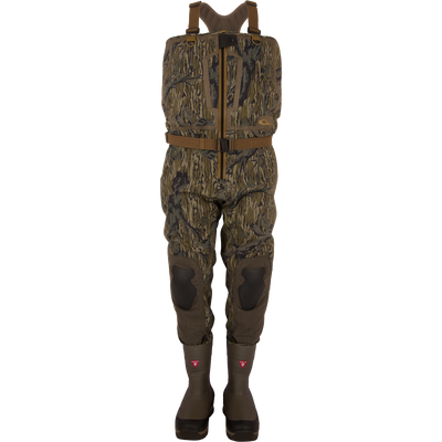BMF1600 Kevlar Wader with Primaloft, featuring woodland camouflage, adjustable suspenders, front zipper, reinforced knees, and built-in boots for advanced waterfowl hunting protection.