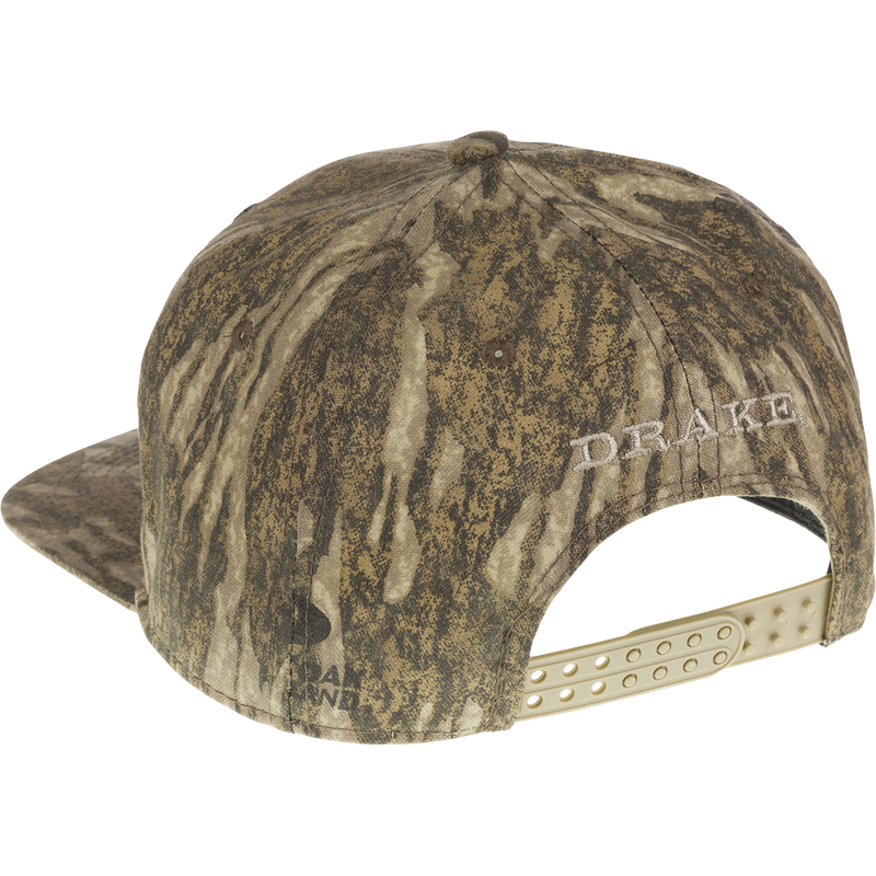 Camo Flat Bill Cap - Realtree: A cotton hat with a camouflage pattern, featuring a raised embroidered logo and adjustable snapback closure. Six-panel construction with structured front panels for a good fit.