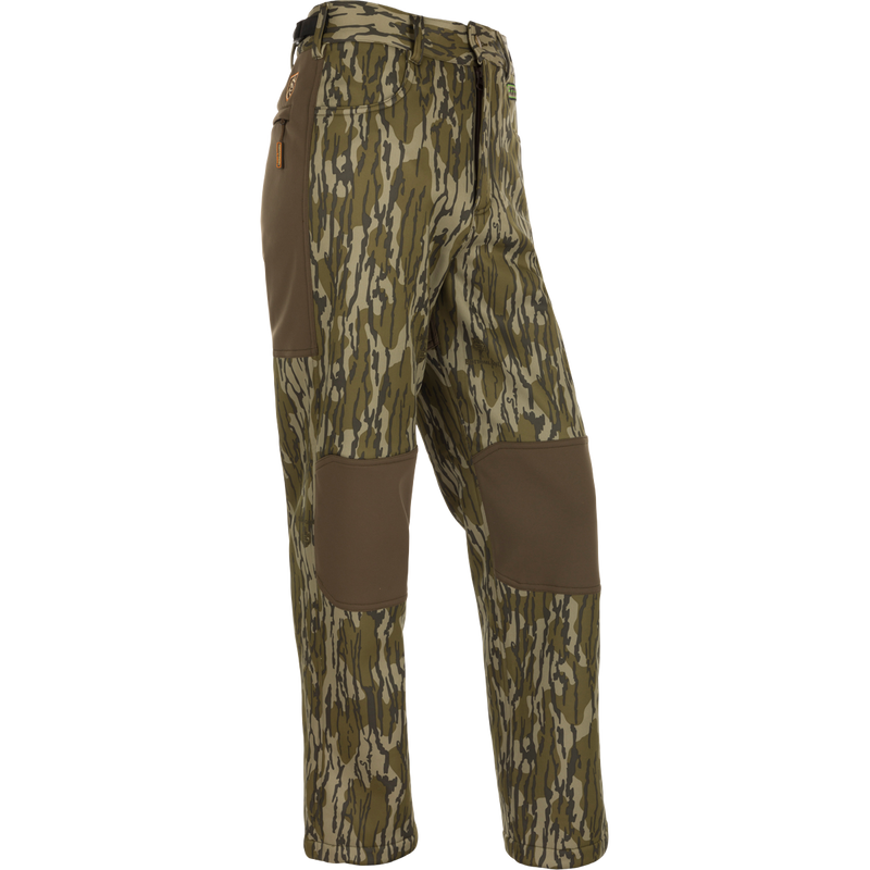 A pair of mid-weight Endurance Pants for unpredictable weather during mid-season hunting. Features front slash pockets, rear pockets, and adjustable waist. Made with high-gauge microfiber interlock stretch fabric and ultralight fleece lining for comfort and protection. Agion Active XL™ for improved odor control.
