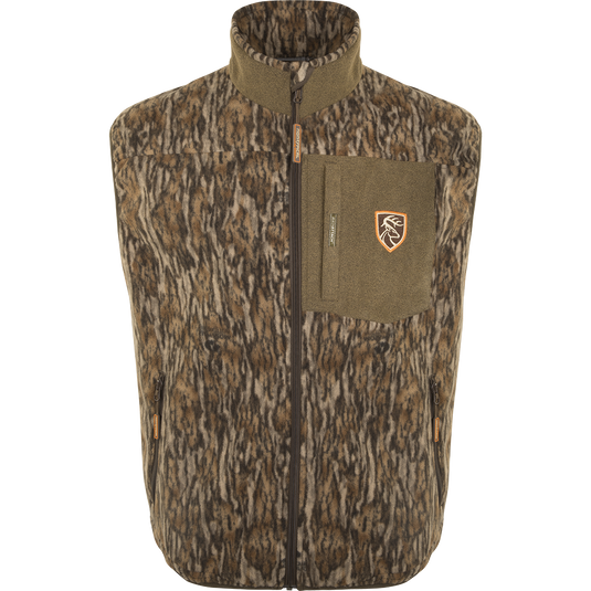 Windproof Layering Vest with Agion Active XL®, featuring a patch and logo, keeps you warm and mobile. Perfect for outdoor activities.
