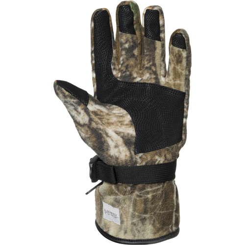 Non-Typical MST Windstopper Fleece Camo Shooter's Gloves provide warmth and protection in harsh winter weather. Leather palm, neoprene cuff, and windproof fleece ensure comfort and functionality.
