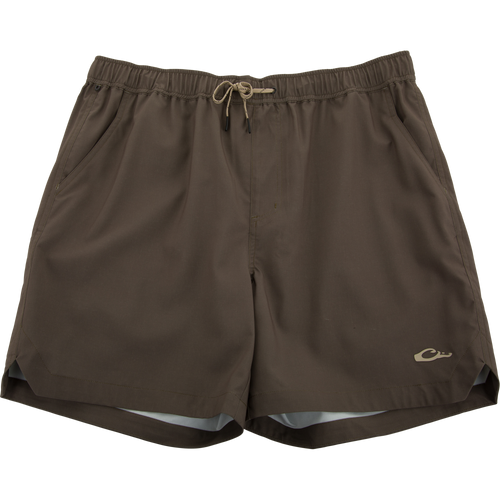  Lake Shore Dock Short, featuring quick-dry fabric, elastic waistband, and mesh-lined pockets, ideal for outdoor water activities and casual wear.