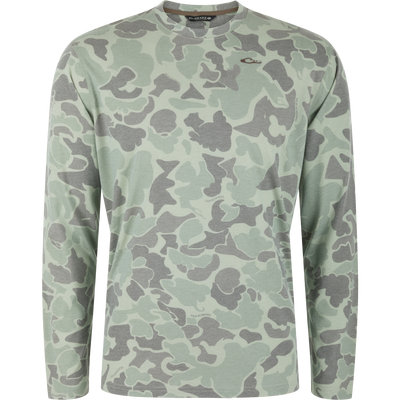 Lifestyle Tri-Blend Crew long-sleeved shirt in a sage green and grey camouflage print, featuring a lightweight, quick-drying design.