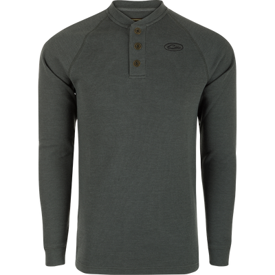 A durable Weston Lakes Waffle Henley in grey, featuring raglan sleeves, metal logo buttons, and rib knit details. Ideal for hunting and outdoor activities.