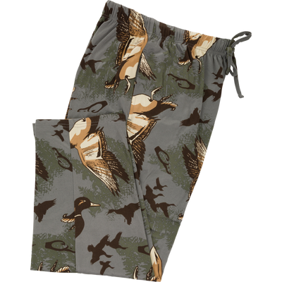 Drake Lounge Pant in gray-green with duck pattern, featuring an elastic waistband and drawstring for comfort. Perfect for relaxing after a day of hunting.