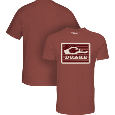 Americana Drake Patch T-Shirt with American-flag motif and DRAKE logo on front, plain back. Crafted from a breathable cotton-polyester blend, ideal for casual comfort.