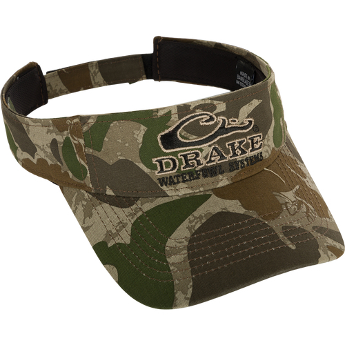 Drake Logo Visor with camouflage pattern and embroidered Drake Waterfowl Systems logo. Velcro back closure. Lightly structured front panels. One size fits most.