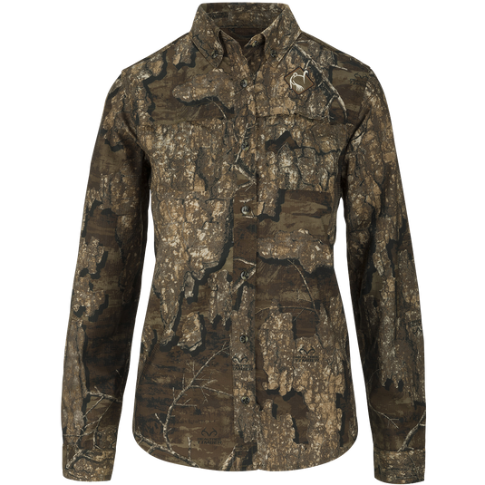 Women's Mesh Back Flyweight Shirt 2.0: A camouflage shirt with logo, featuring a bird logo on the chest. Lightweight and breathable for hunting.