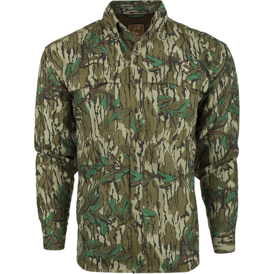 A technical version of a classic button-down hunting shirt for youth. Features a mesh back panel and two large chest pockets. Lightweight and breathable with a removable spine pad for added comfort. Perfect for hunting and outdoor activities.