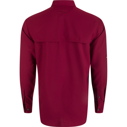 Mississippi State Frat Dobby shirt with hidden collar, chest pockets, and vented cape back. Featherweight, moisture-wicking, and UPF30.