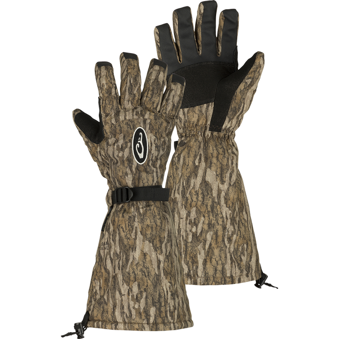 MST Refuge HS GORE-TEX Double Duty Decoy Gloves with waterproof/breathable protection and goatskin leather palm. Stay-Put™ liner system, adjustable shock cord cuff closure, and full gauntlet length.