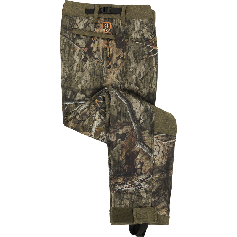 Women's Silencer Pant With Agion Active XL, a camouflage pants designed for Mid to Late Season deer stand. Made of 100% polyester fleece bonded fabric with scent control technology. Features adjustable waist, hook and loop ankle, and elastic foot stirrups.