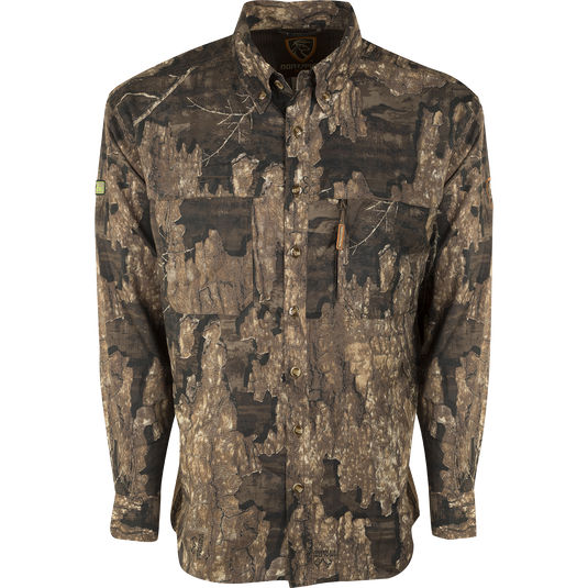 A long sleeved shirt with camouflage pattern and mesh back for breathability. Ideal for warm weather hunts.