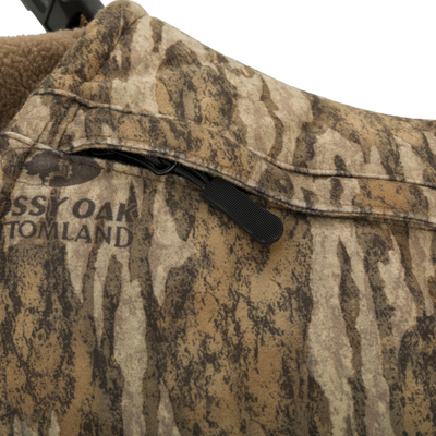 Close-up of the Handwarmer Muff with Agion Active XL, showcasing its front storage pocket and quick-release buckles for easy removal.