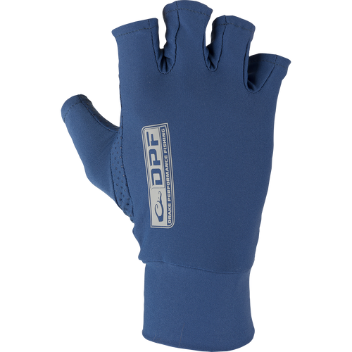 A blue glove with a logo on it, perfect for fishing. Provides full dexterity and protects from harmful UV rays. Silicone palm grip dots ensure a secure hold on your rod & reel.
