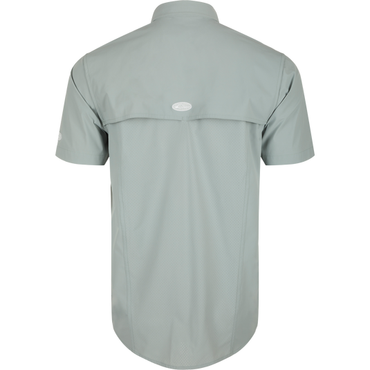 Backside of Quarry Wingshooter Trey Shirt S/S featuring performance fabric, UPF30 sun protection, hidden pockets, and vented back for outdoor activities.