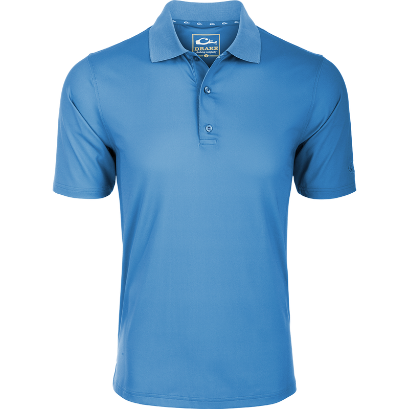 Performance Stretch Polo S/S: A comfortable, moisture-wicking blue shirt with a self-fabric collar and open sleeves. Perfect for any occasion.