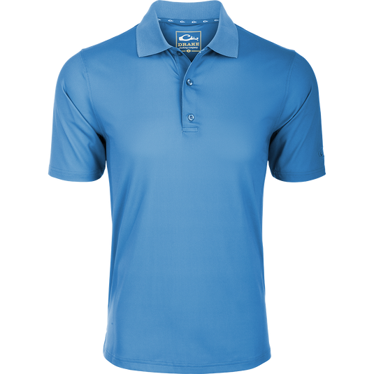 Performance Stretch Polo S/S: A comfortable, moisture-wicking blue shirt with a self-fabric collar and open sleeves. Perfect for any occasion.
