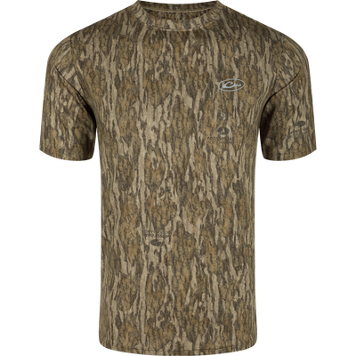 A Youth EST Camo Performance Short Sleeve Crew shirt with 4-Way Stretch and Shield 4 treatments for comfort and protection during outdoor activities.